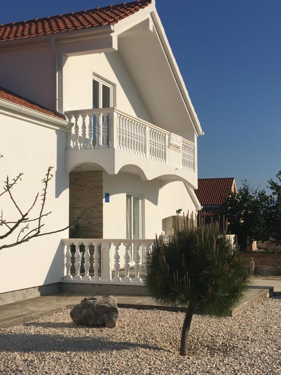 Villa Zerava Nin - Housity