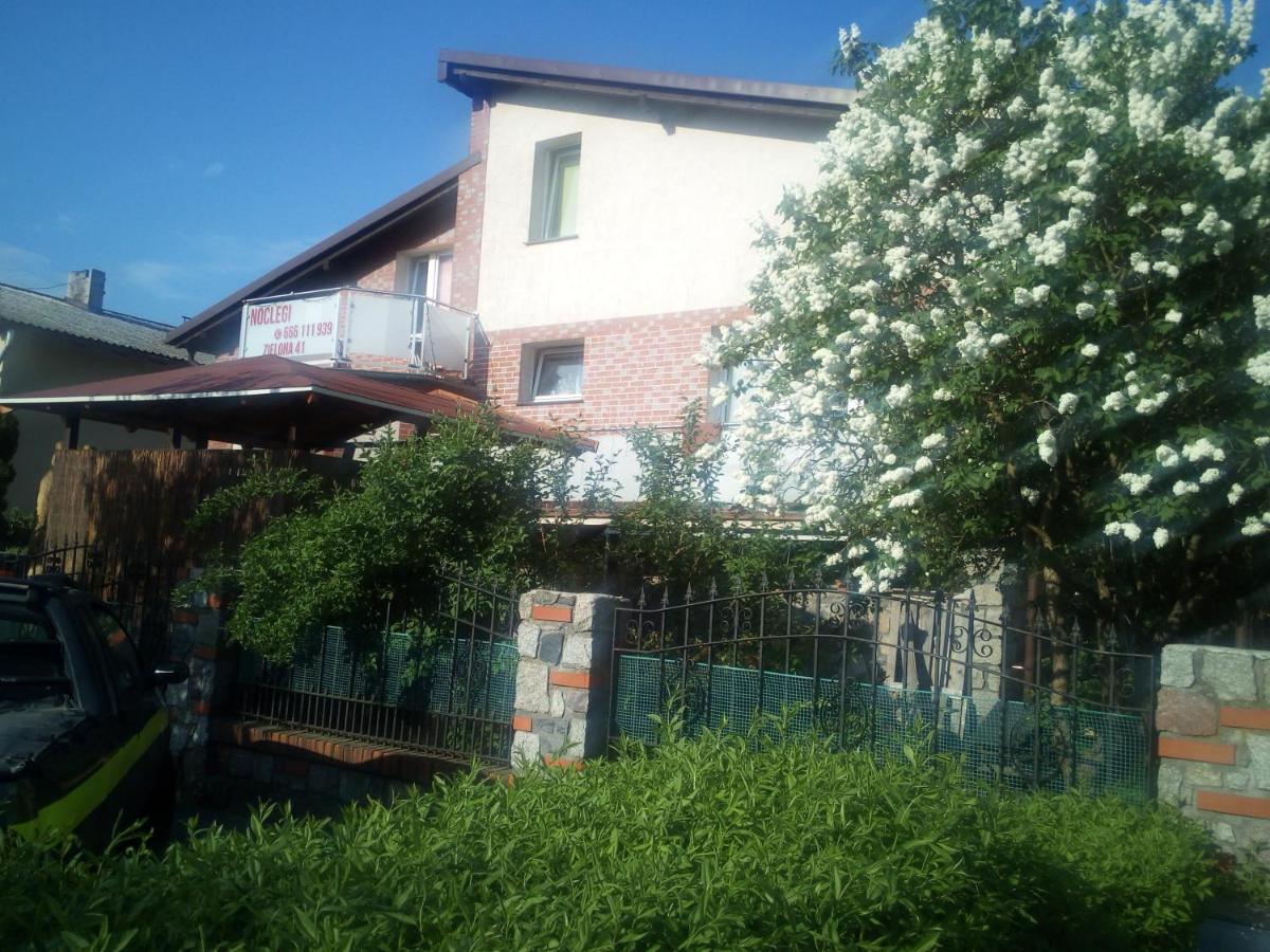 Mieszkanie na zielonej - Housity