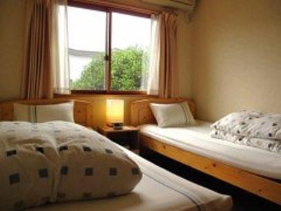 Guesthouse Mintaro Hut - Housity