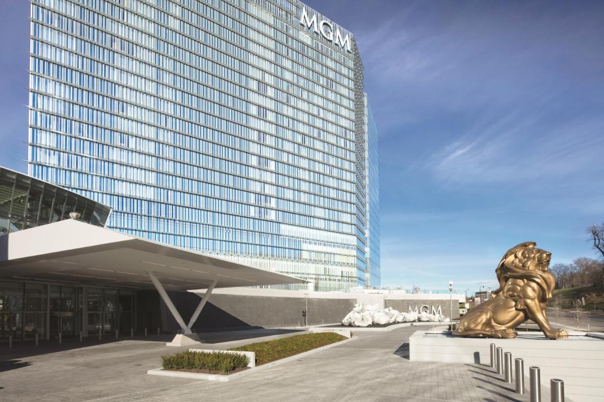 MGM National Harbor - Housity
