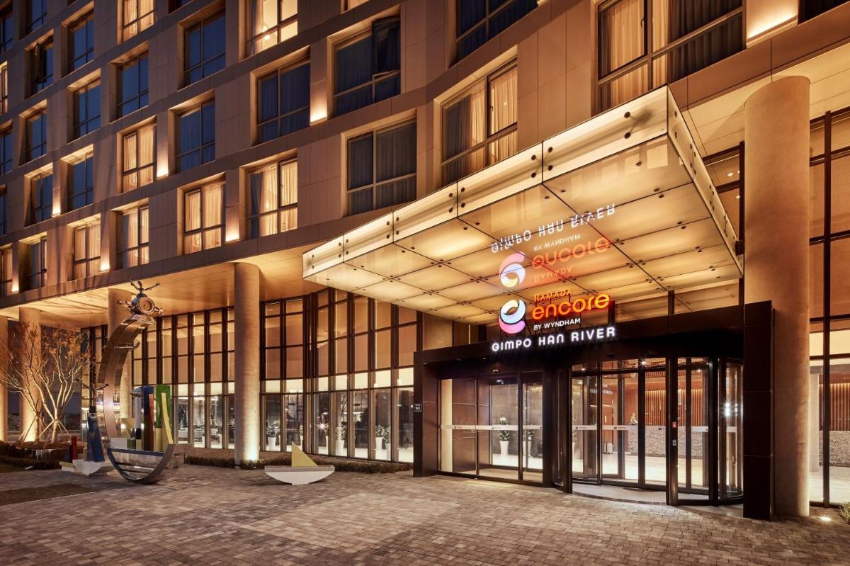Ramada Encore by Wyndham Gimpo Han River Hotel - Housity