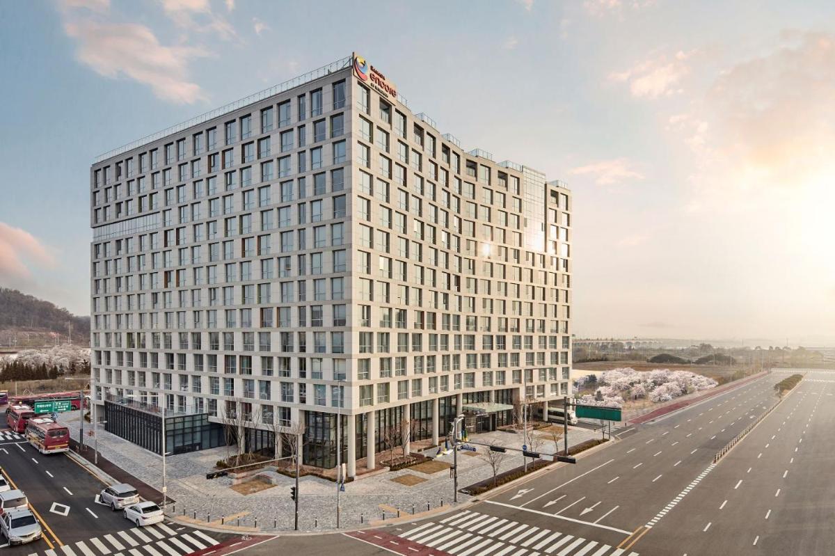 Ramada Encore by Wyndham Gimpo Han River Hotel - Housity