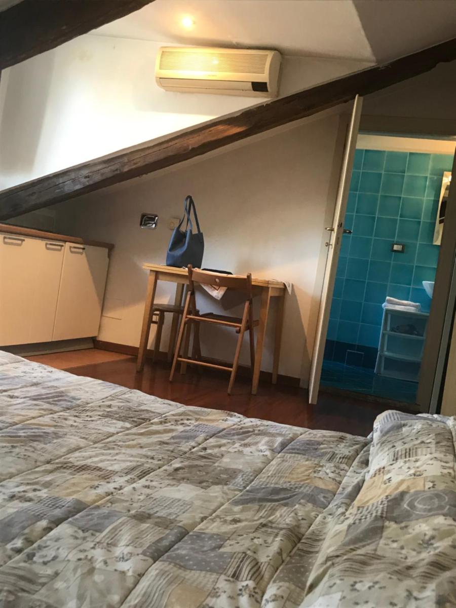 Mono Bianco - Housity