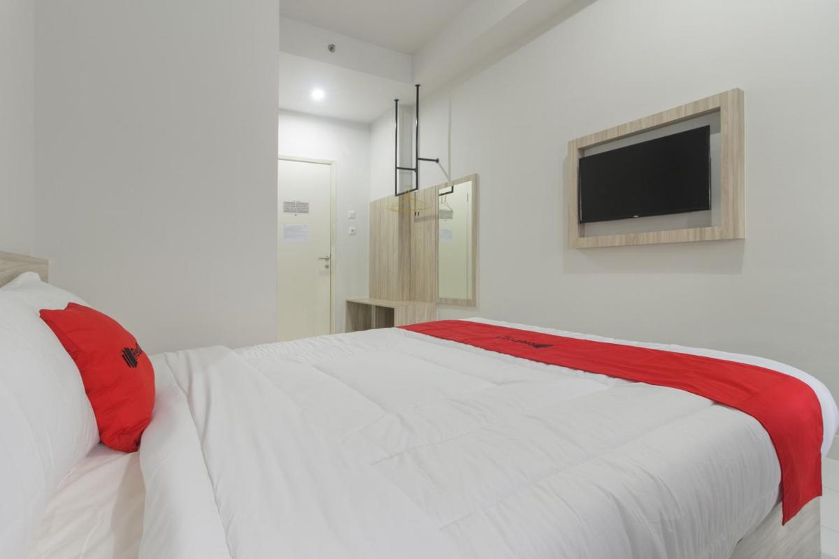 Suitetrails - RedDoorz Apartment @ Dramaga Tower