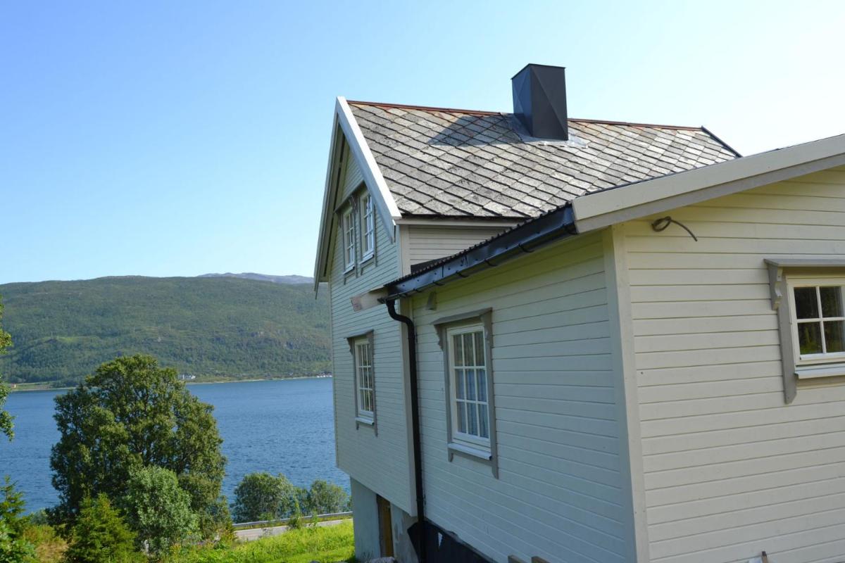 Kvaløya Lodge - Housity