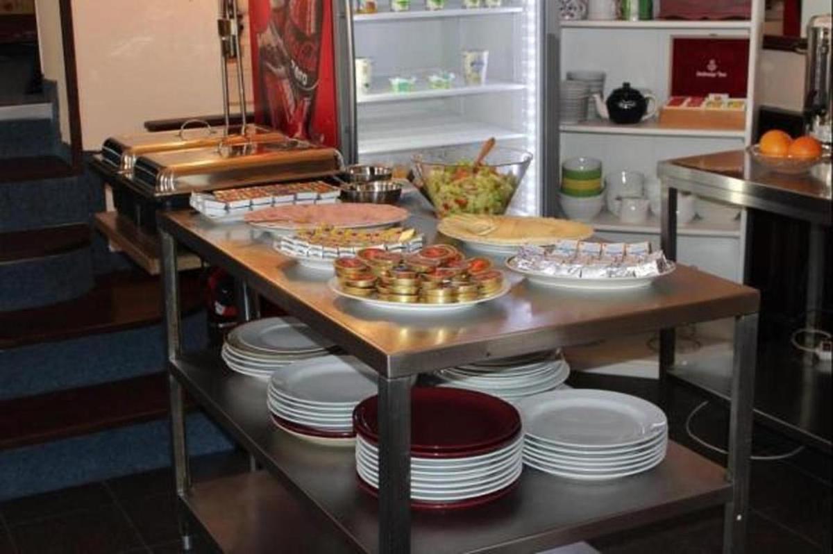Hotel Praha Club bed & breakfast - Housity