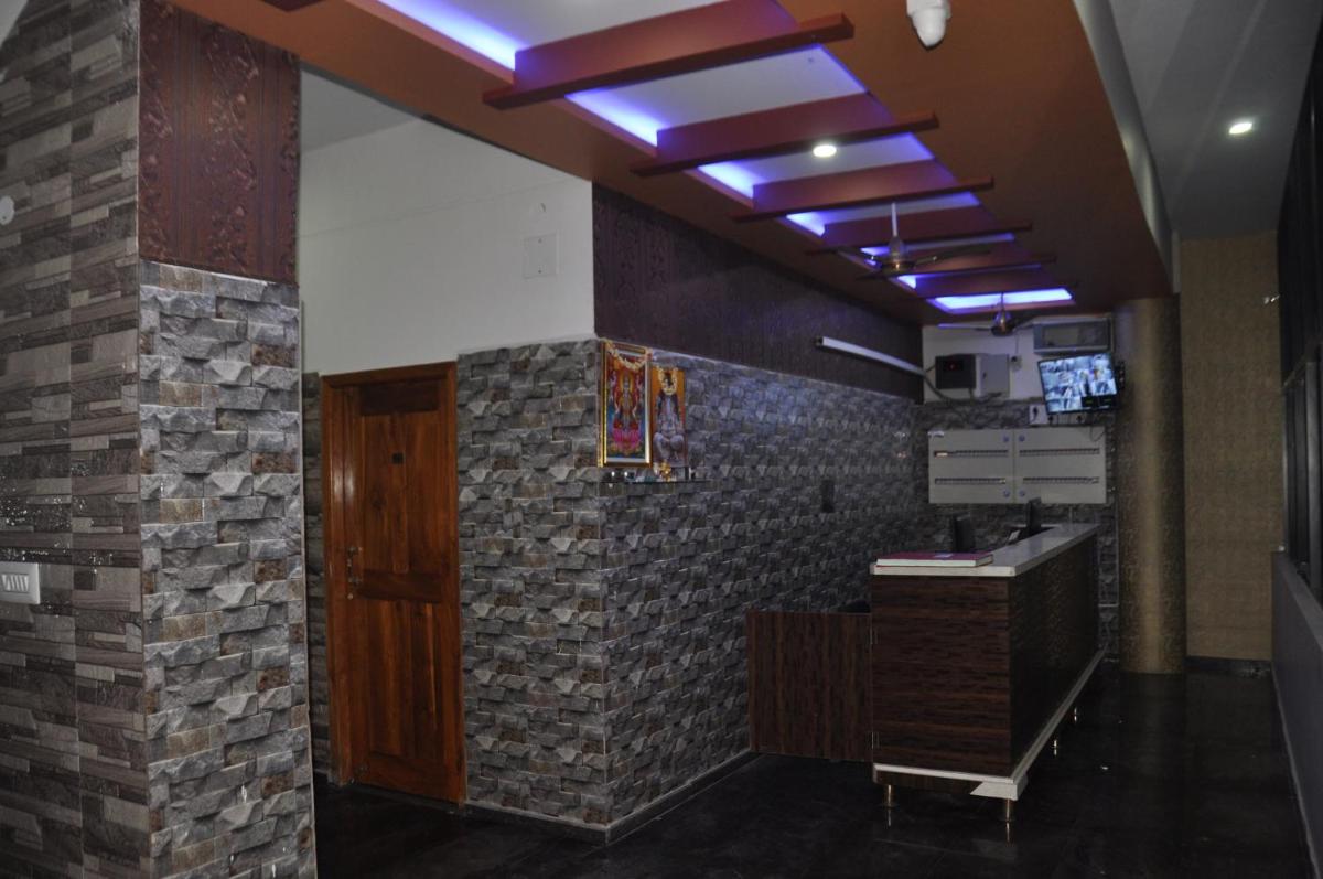 Blue Crystal Lodge - Housity