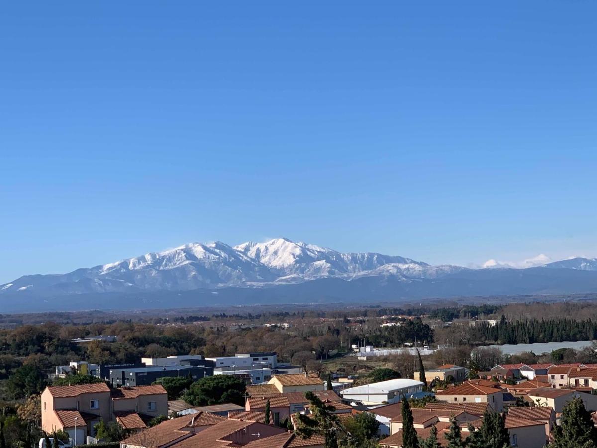 Vue générale sur la montagne ou vue sur la montagne depuis l'hôtel