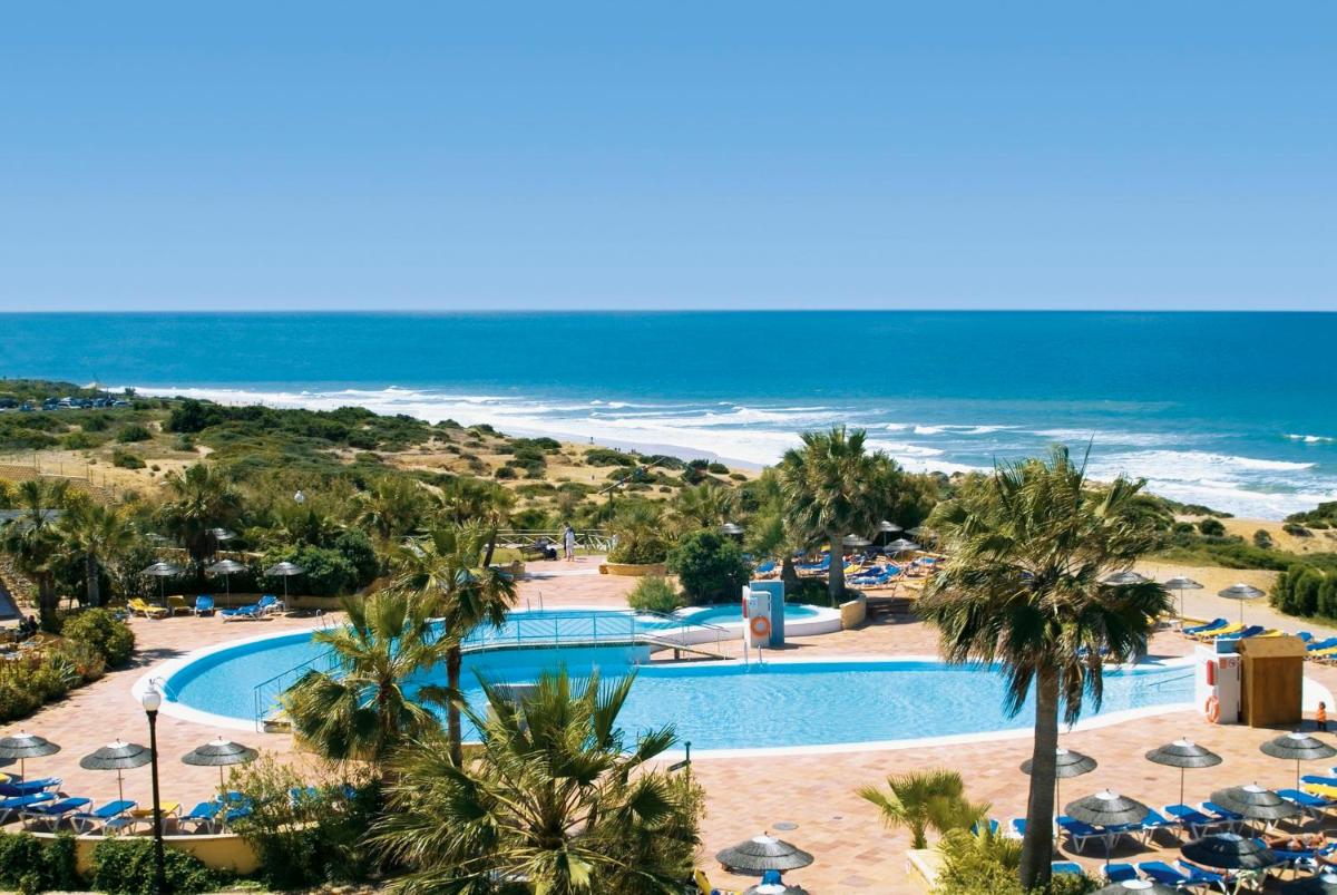 Piscina en o cerca de Aldiana Club Andalusien