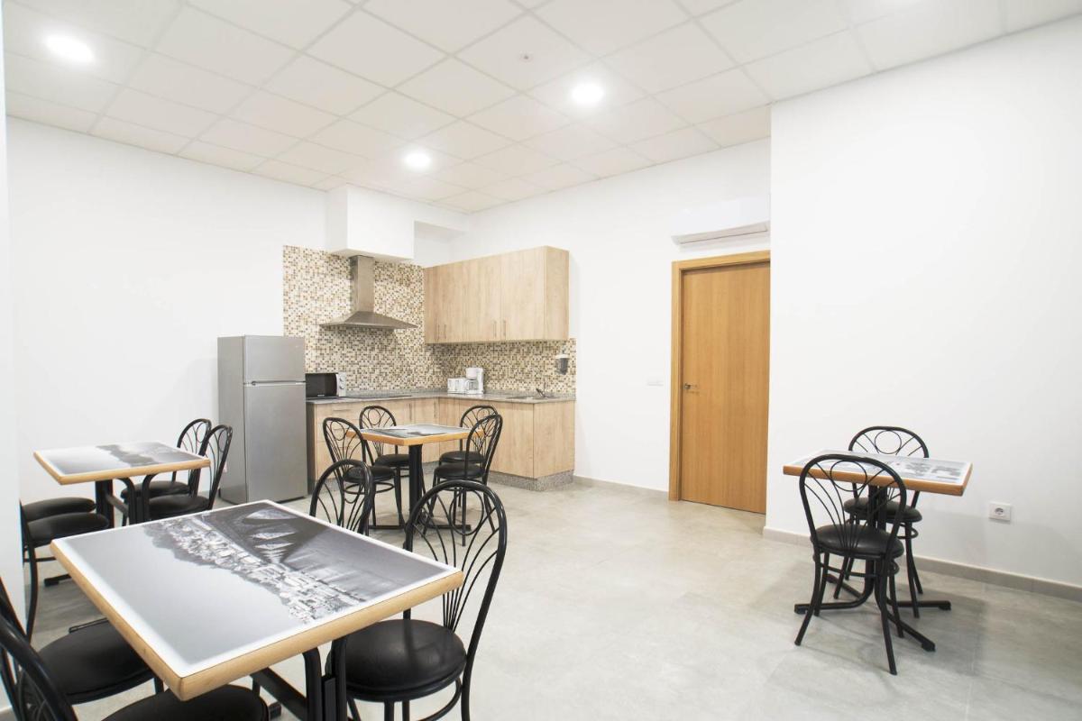 Hostel Albergue O Mesón - Housity