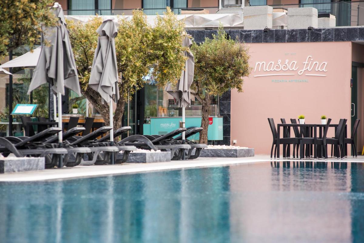 A piscina em ou perto de Vila Gale Lagos