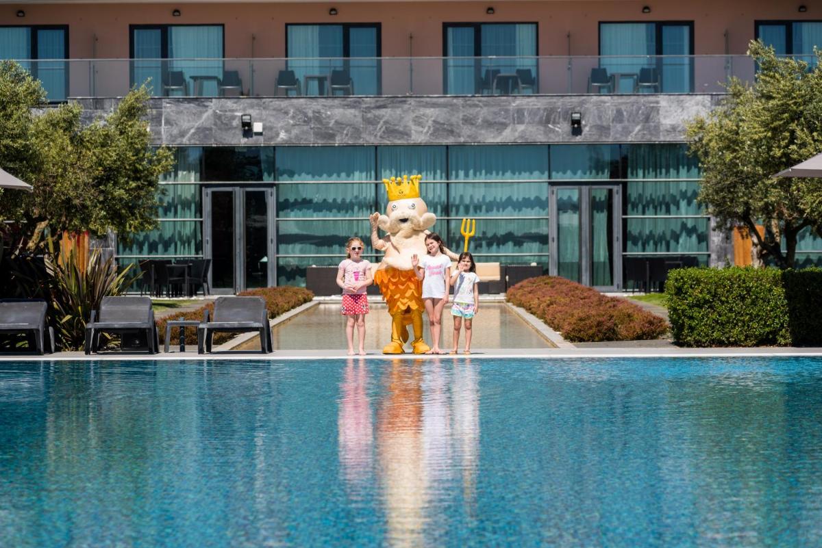 A piscina em ou perto de Vila Gale Lagos