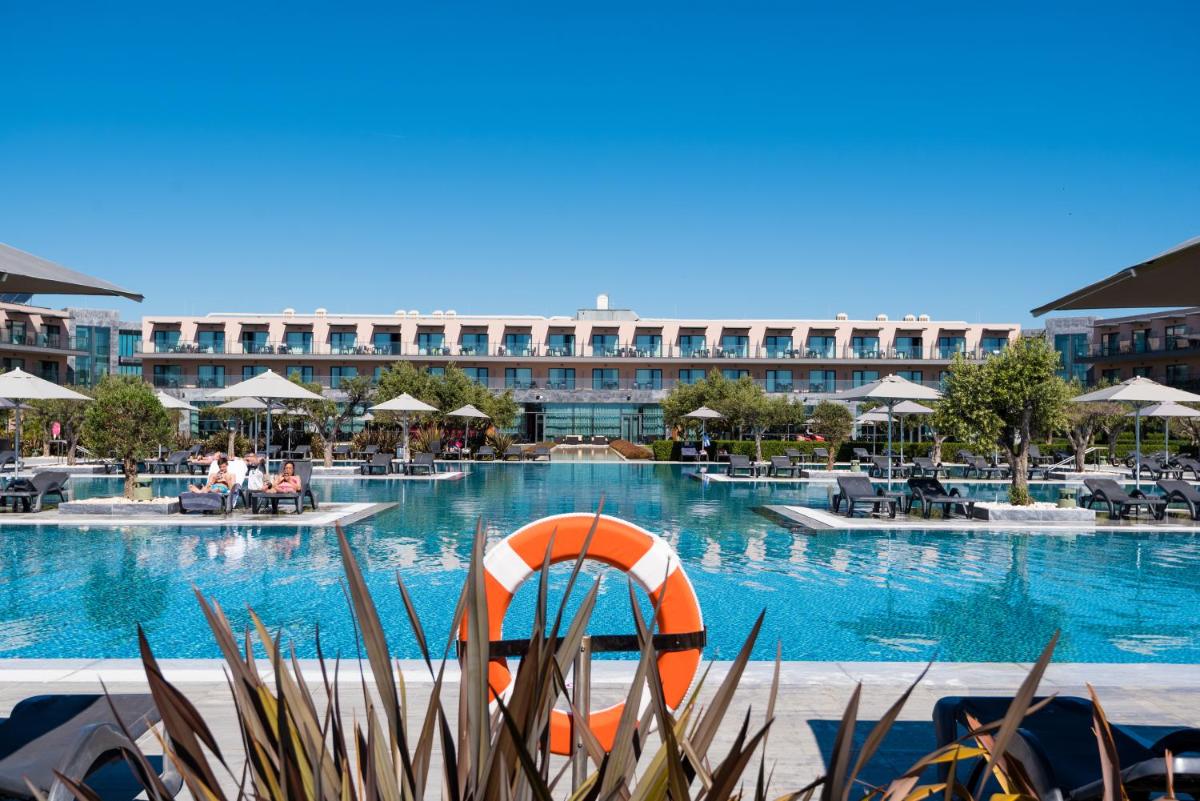 A piscina em ou perto de Vila Gale Lagos