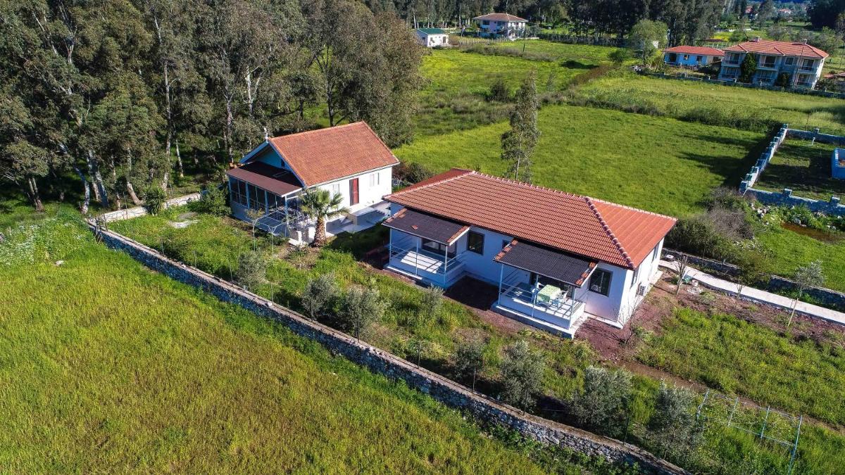 Uslu Home One bedroom Daily Weekly Rentals - Housity