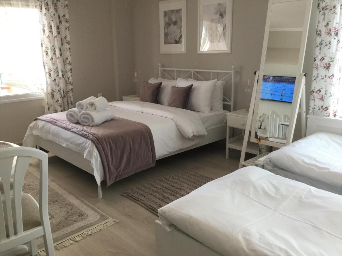 Dream Studios - Housity