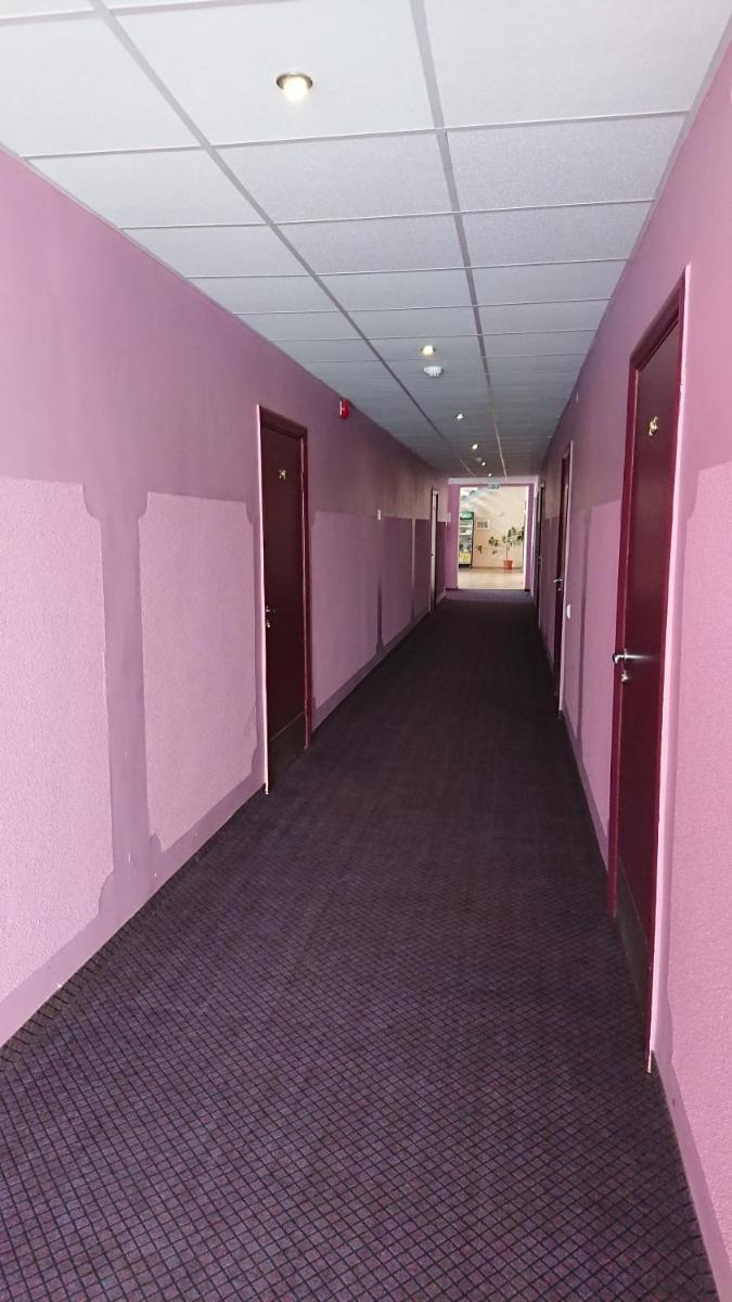 Gamma Hotel - Housity