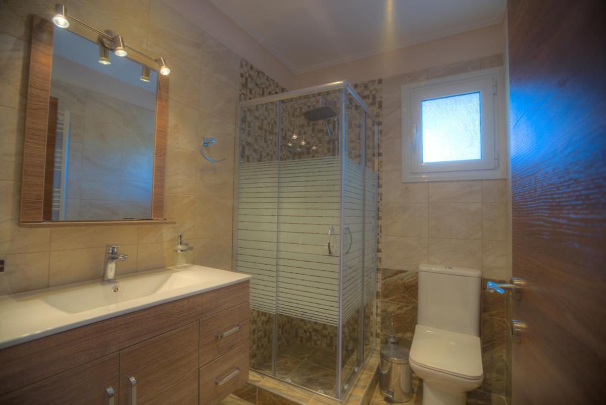 Santalas Villa - Housity