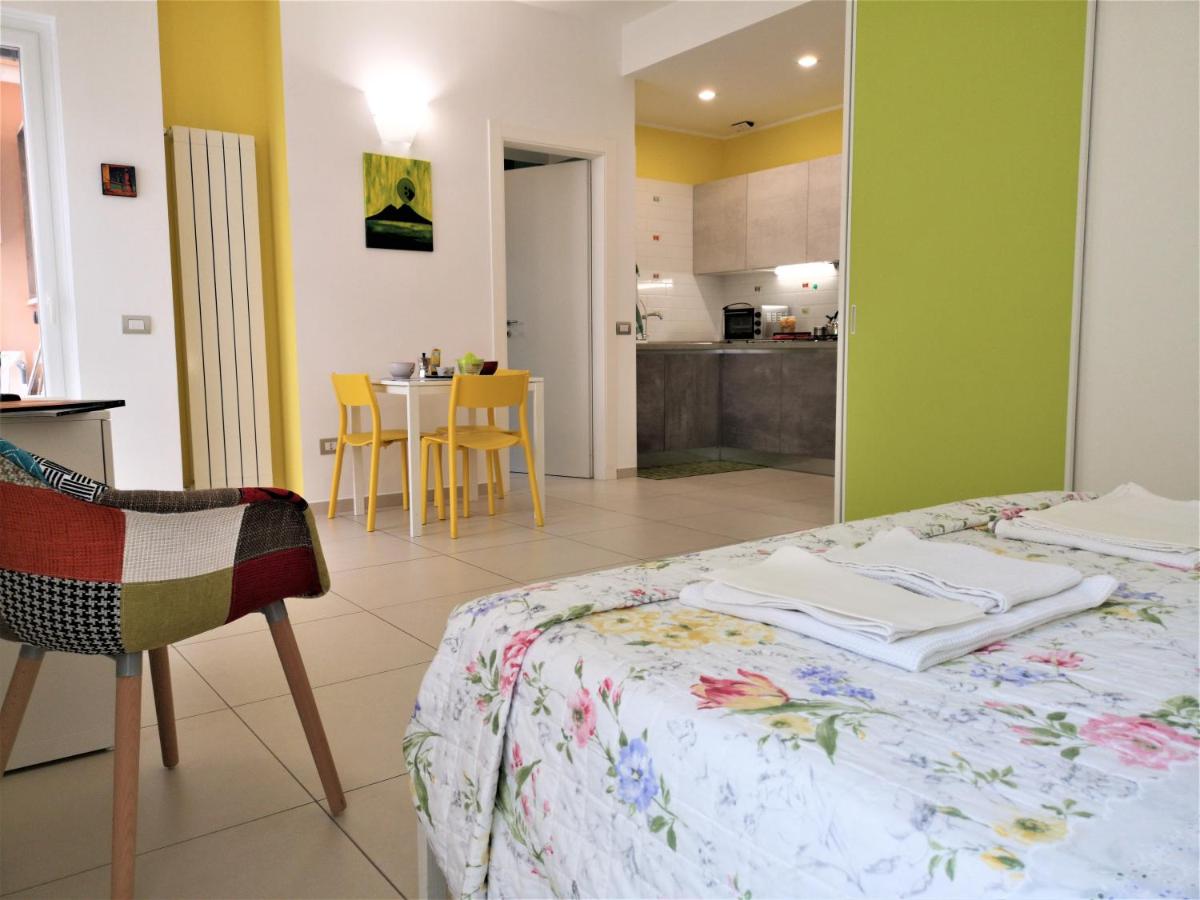 Caponapoli 8 - Housity