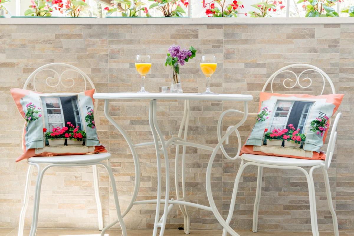 Le Monde Luxury Accommodation - Housity