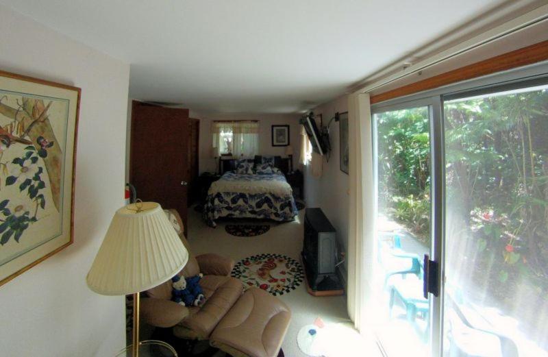 Country Goose - Housity
