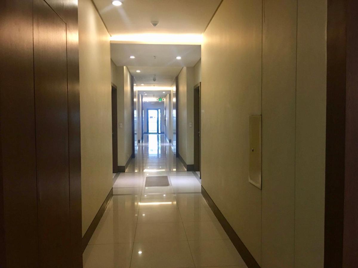 2 Palm Tree Villa C3-9F - Housity