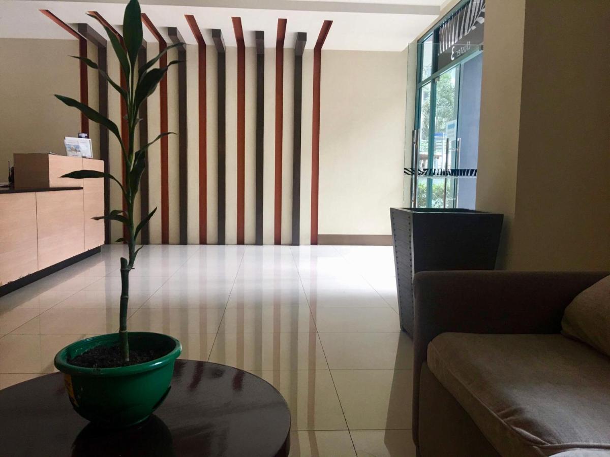 2 Palm Tree Villa C3-9F - Housity