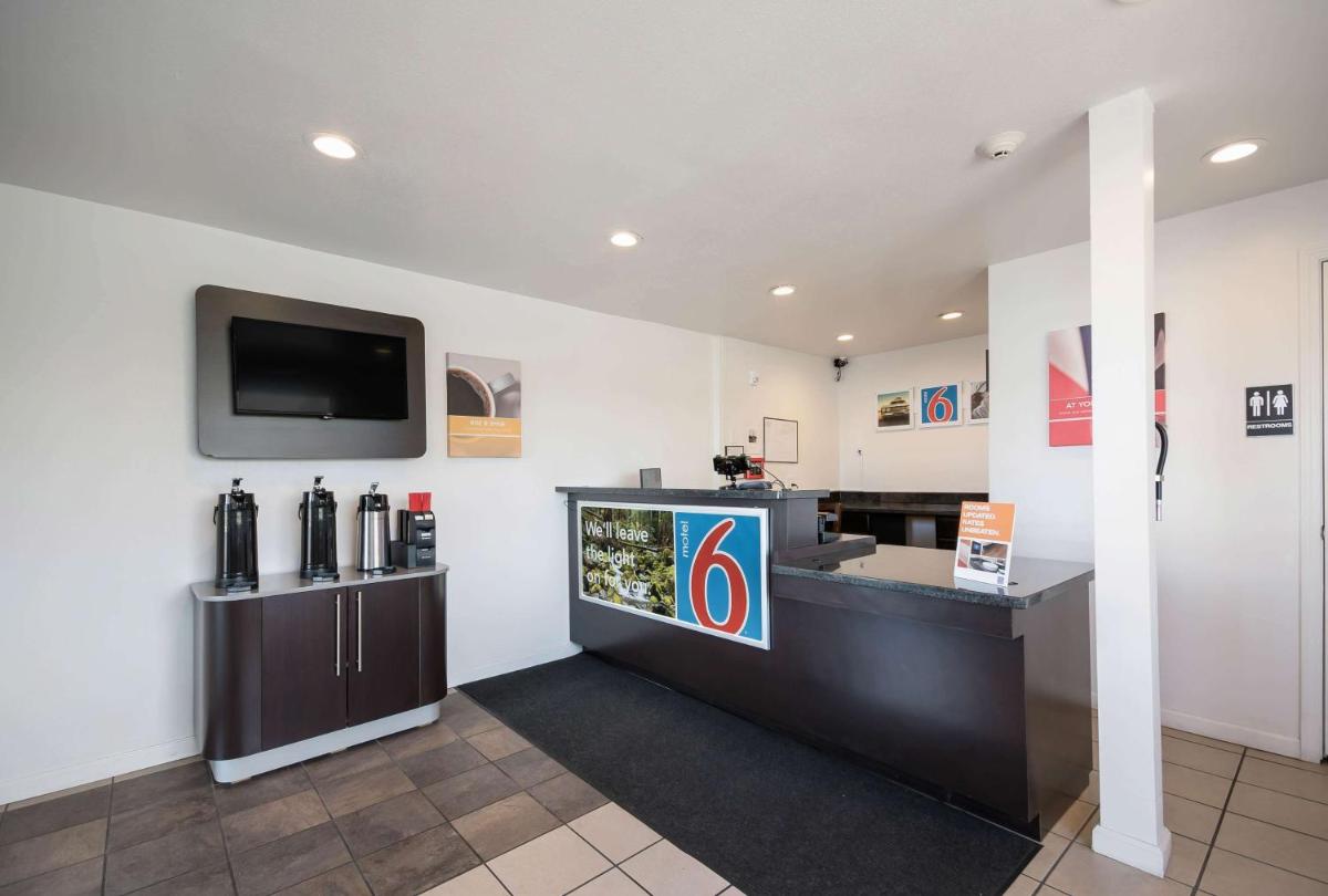 Motel 6-Burlington, WA - Housity