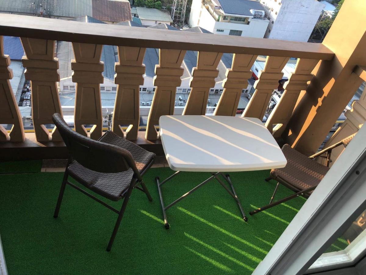 Pine Crest Condominium - Housity