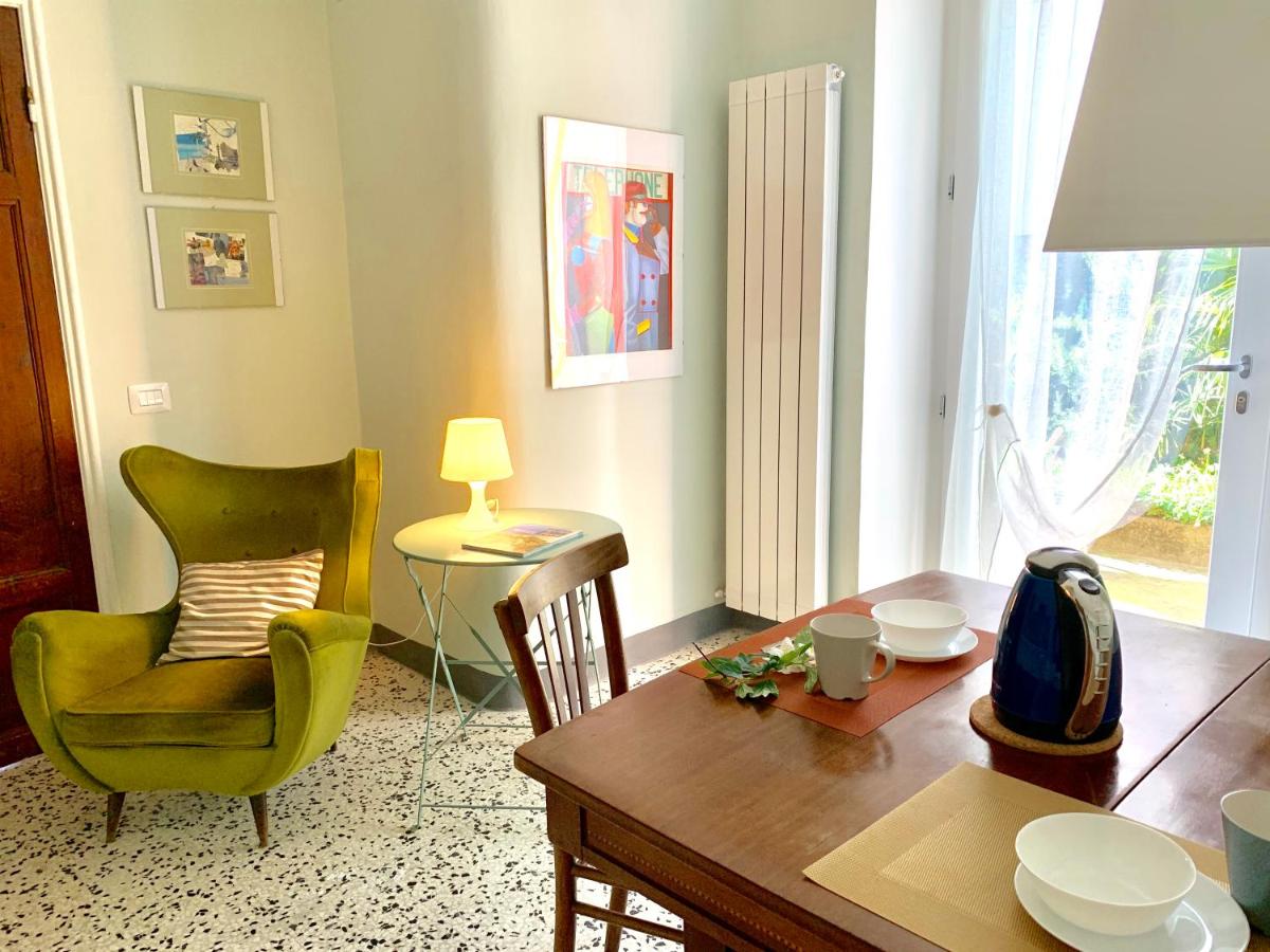Casa Righetti Liguria, Three indipendent apartments in a 1924 family home with garden, stay together, live separately - Hizvo