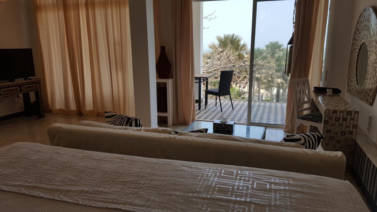 Coco Ocean Resort & Spa - Housity