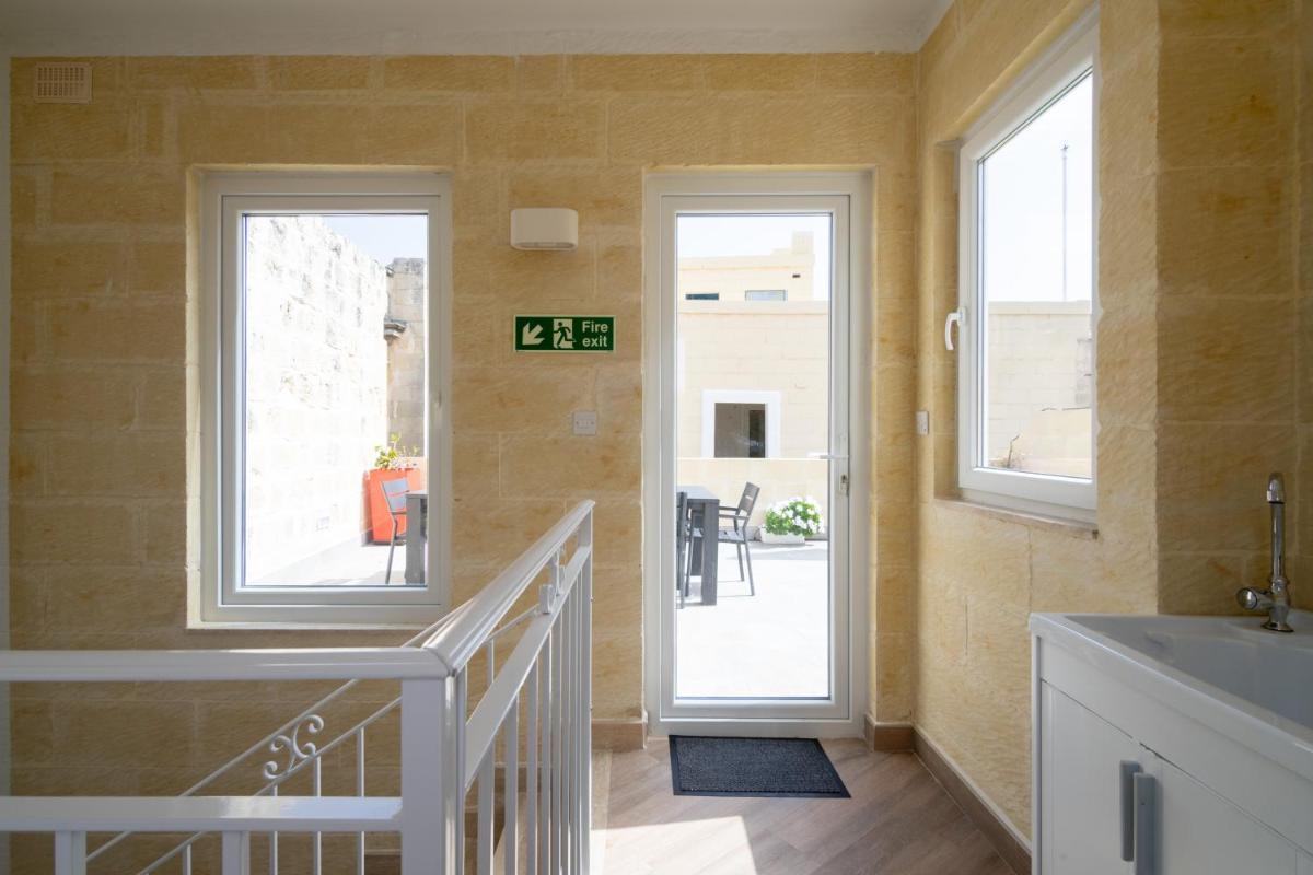 16 lettings - charming character house - Housity