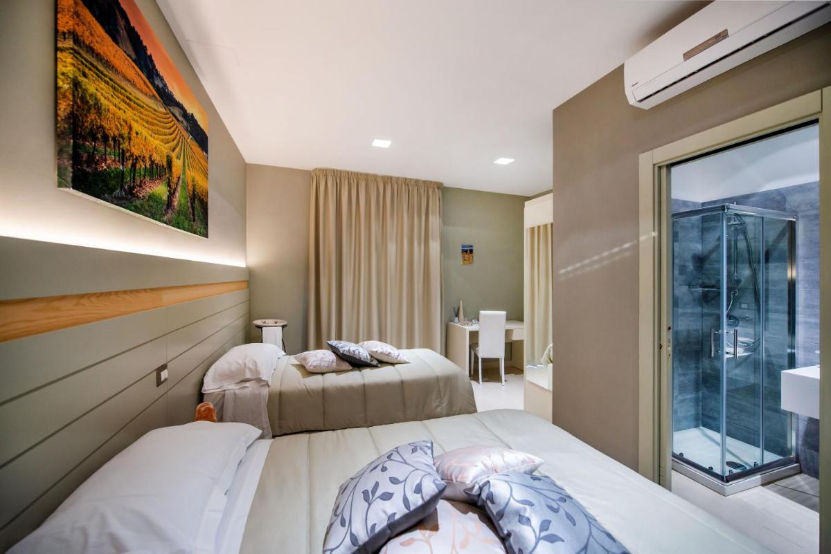 Regina Viarum - Housity