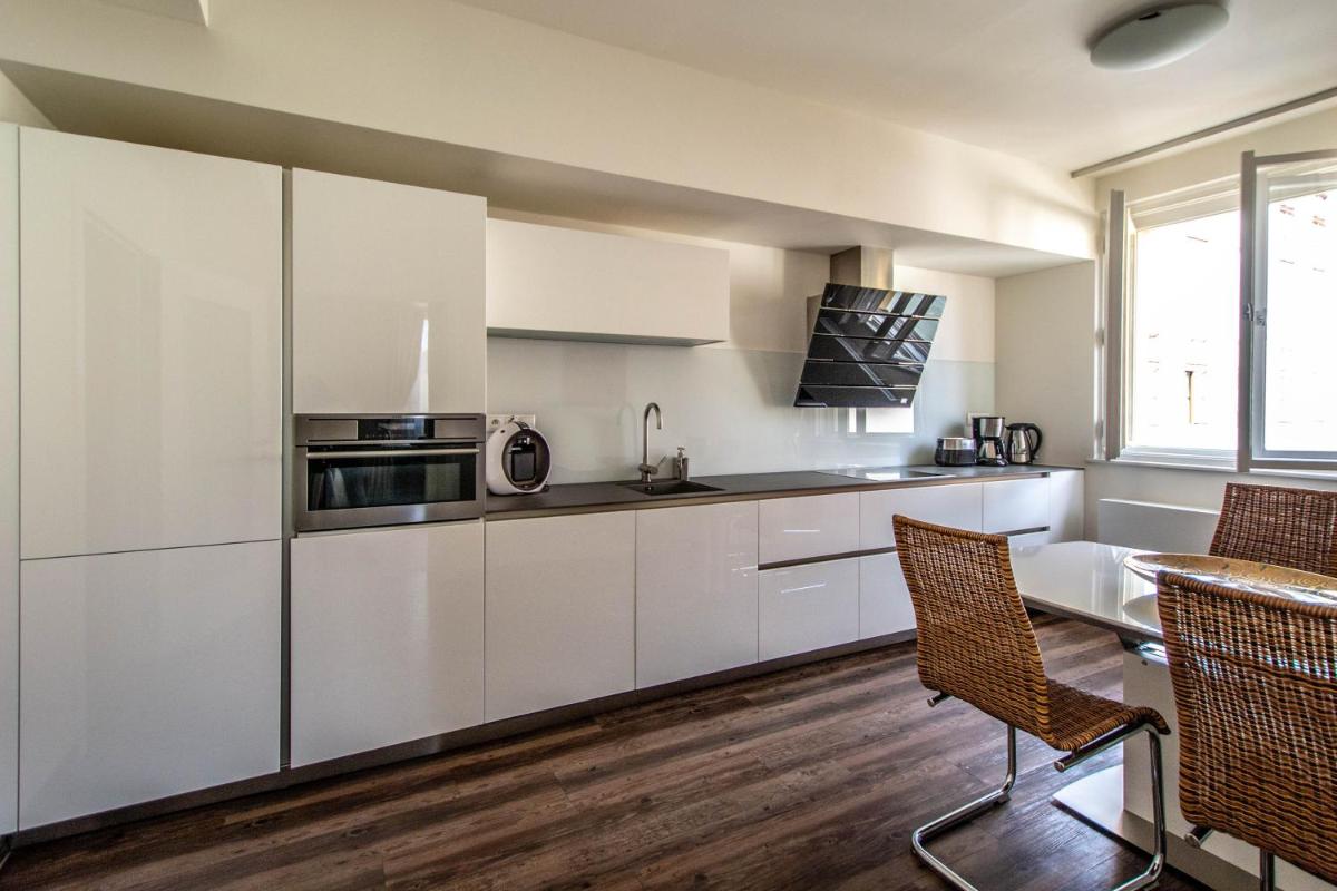 Suitetrails - Unique Charles Bridge 2BDR Apartment.