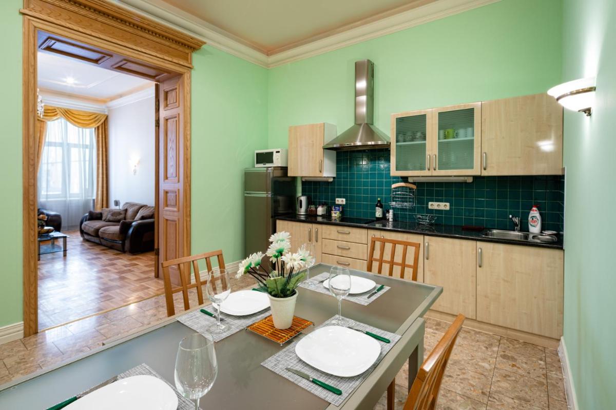 Old Riga 2 Bedroom Vecpilsetas Street Apartment - Housity