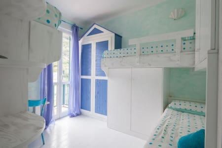 Apt. with an exciting view - Housity