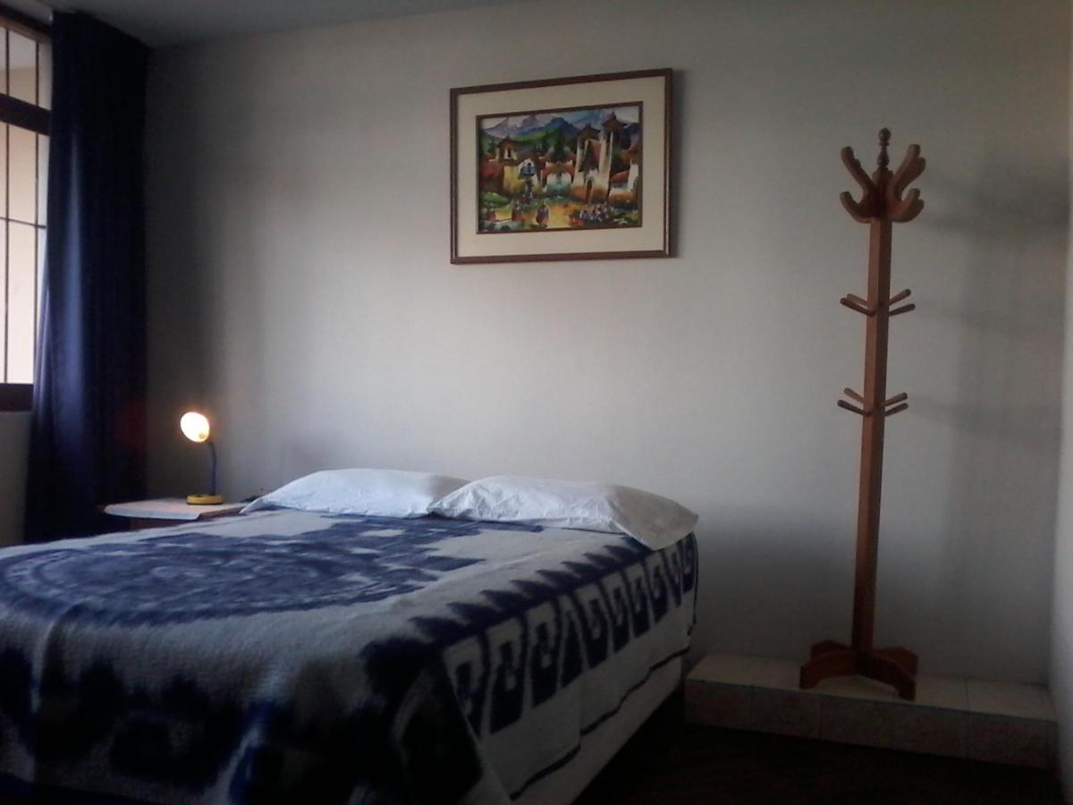 Royal Sweet Dreams Airport B&B - Housity