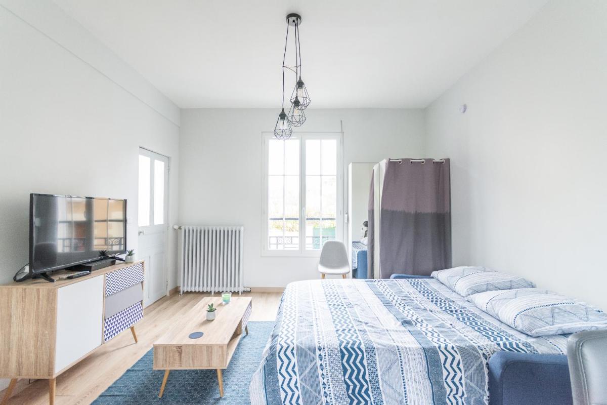 La Douce Angevine - Housity