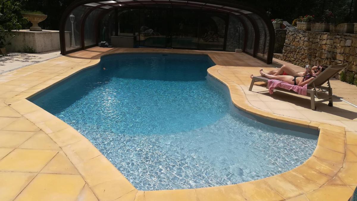 Villa QUINISSOLE - Housity