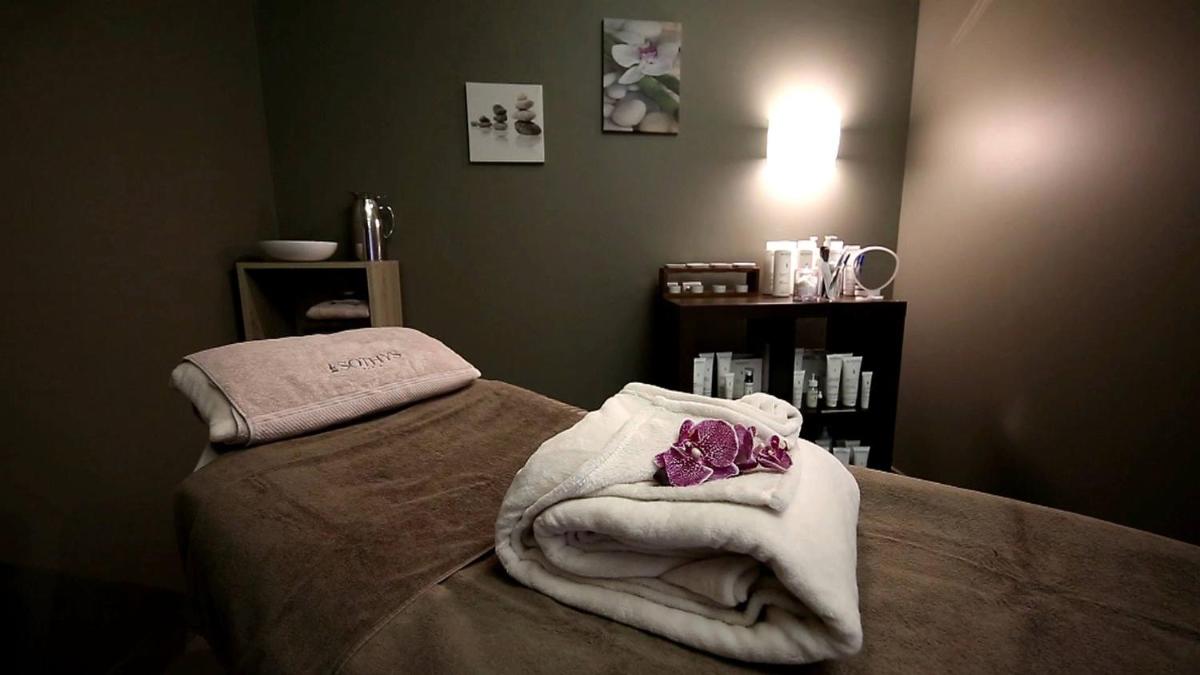 Un ou plusieurs lits dans un hébergement de l'établissement Hôtel 4 étoiles - Restaurants & Spa Périer Du Bignon