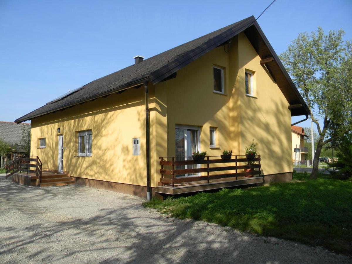 Apartmani Slavek - Housity