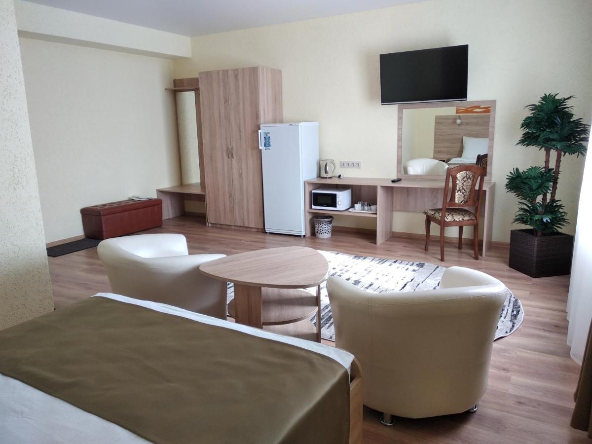 Savanna - Housity