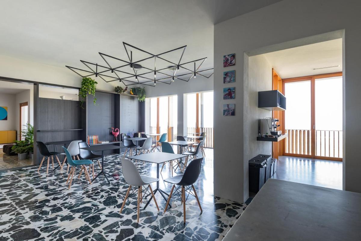 Villa Curiel - Housity