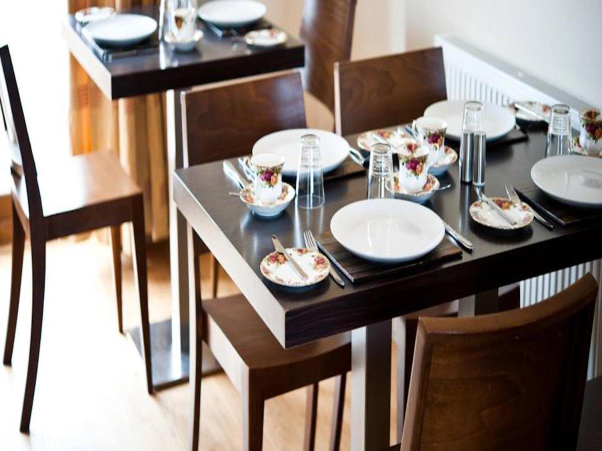 Bamflatt Farm Bed & Breakfast - Housity