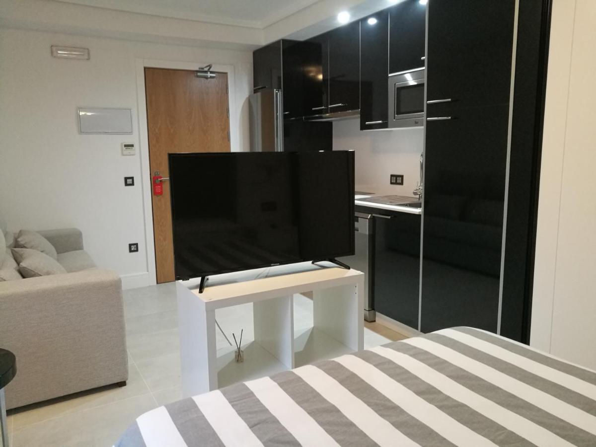 Apartamentos Las Palmeras - Housity