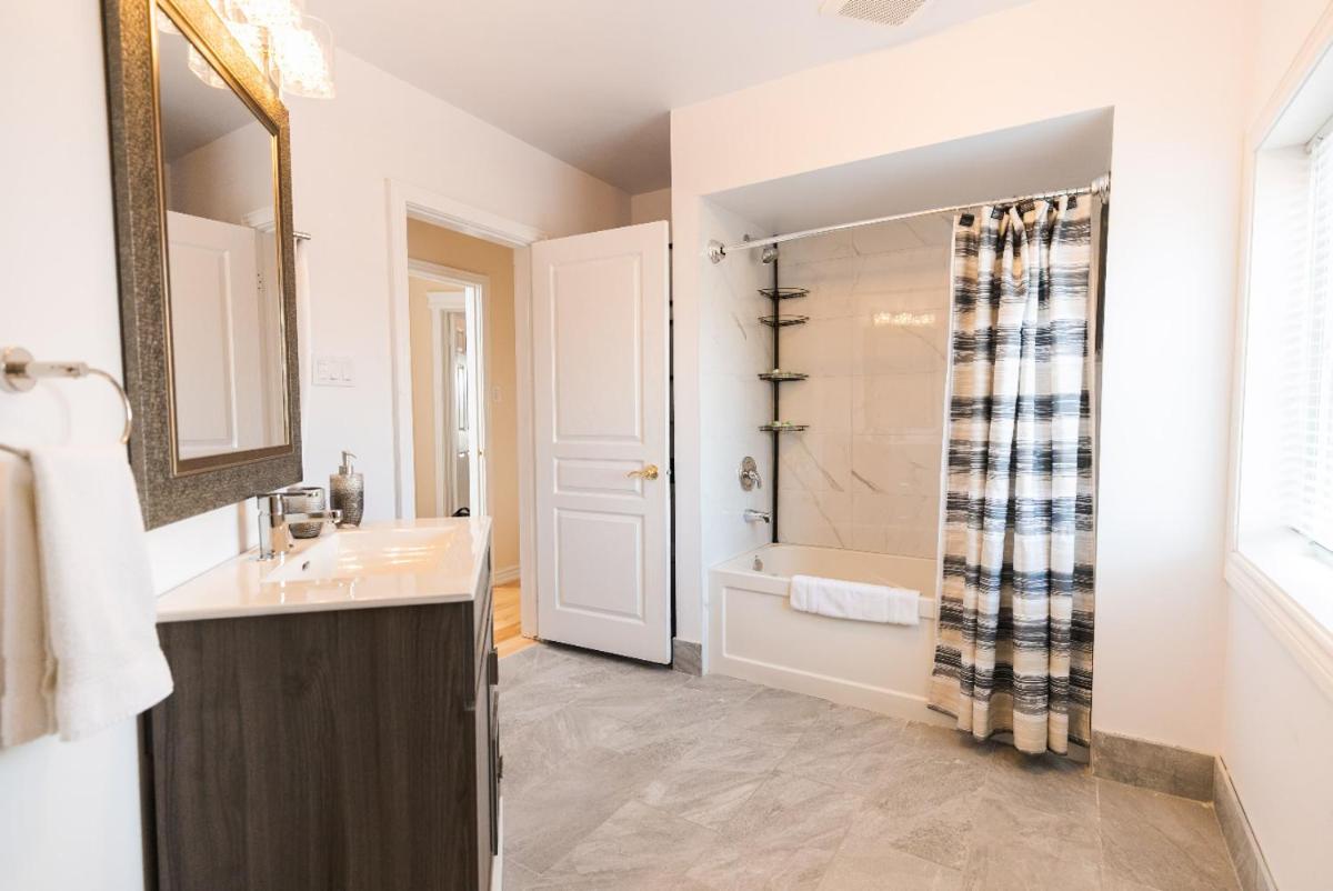 Newton Villa - Housity