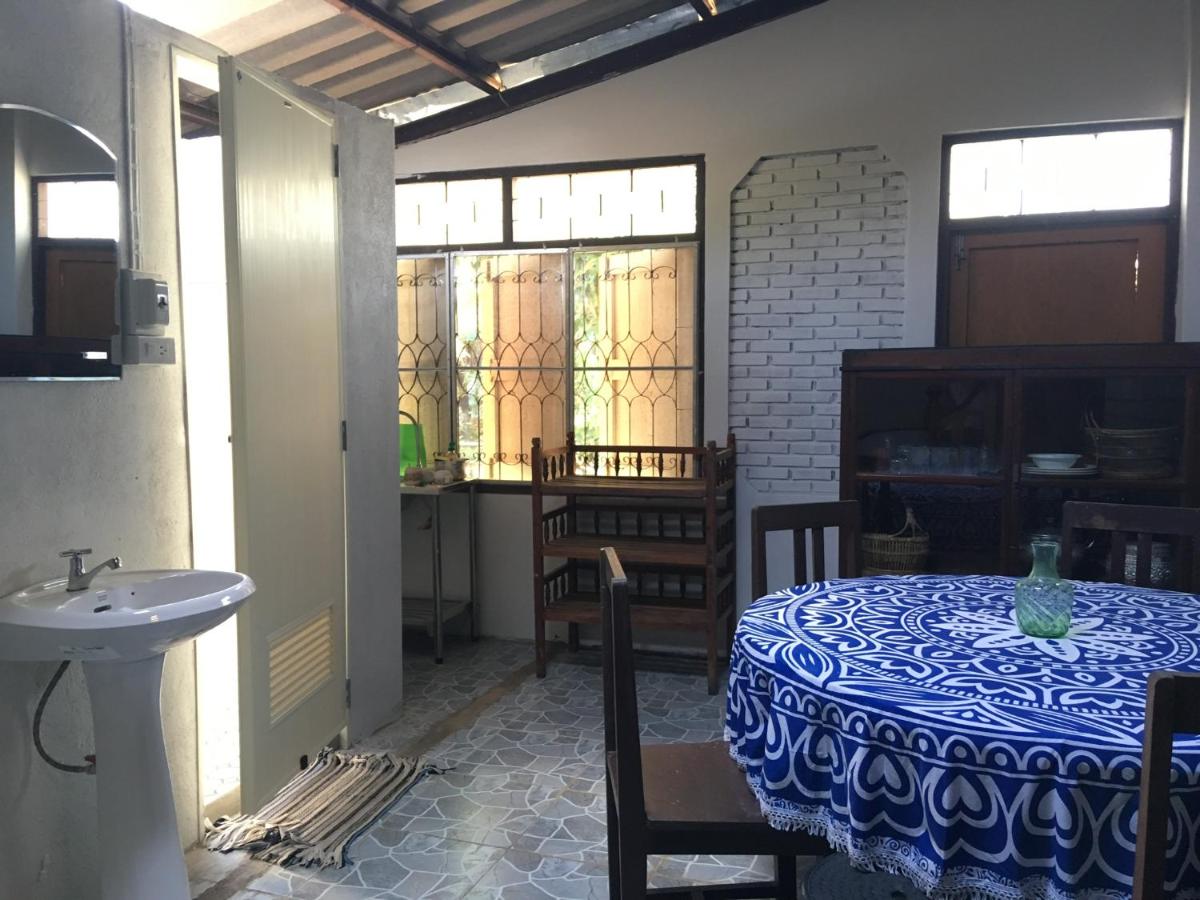 Baan Bua Guest House - Housity