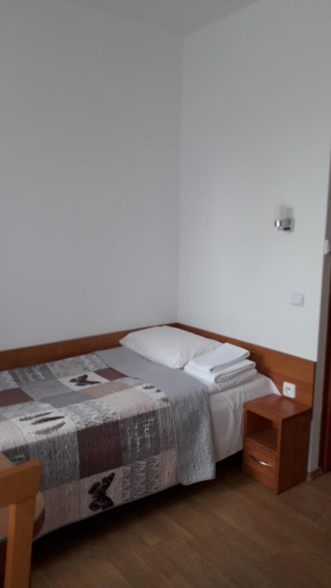 Pokoje gościnne Busko-Zdrój - Housity