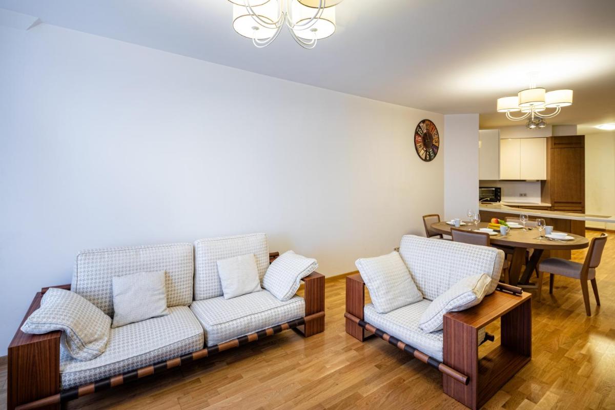 Old Riga Two Bedroom Apartment At Galleria - Housity