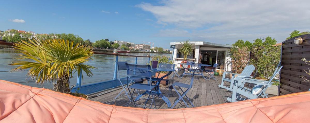 Péniche DJEBELLE - Housity