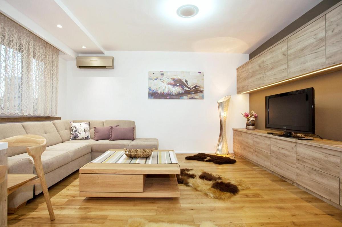 HostGost Selected Suites - Skadarlija Square - Housity